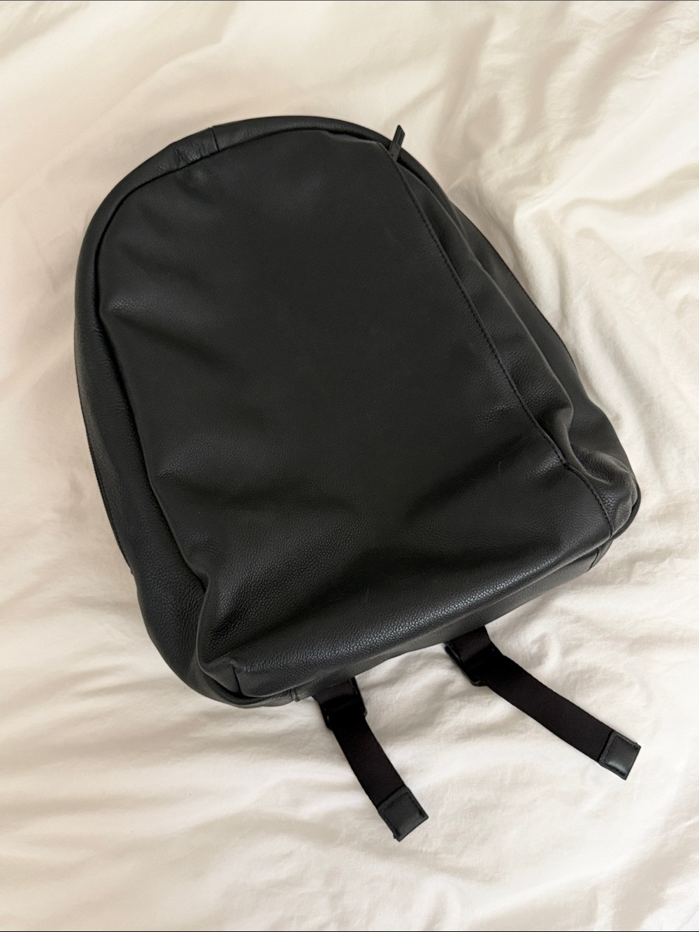 Away Travel Daypack - Leather